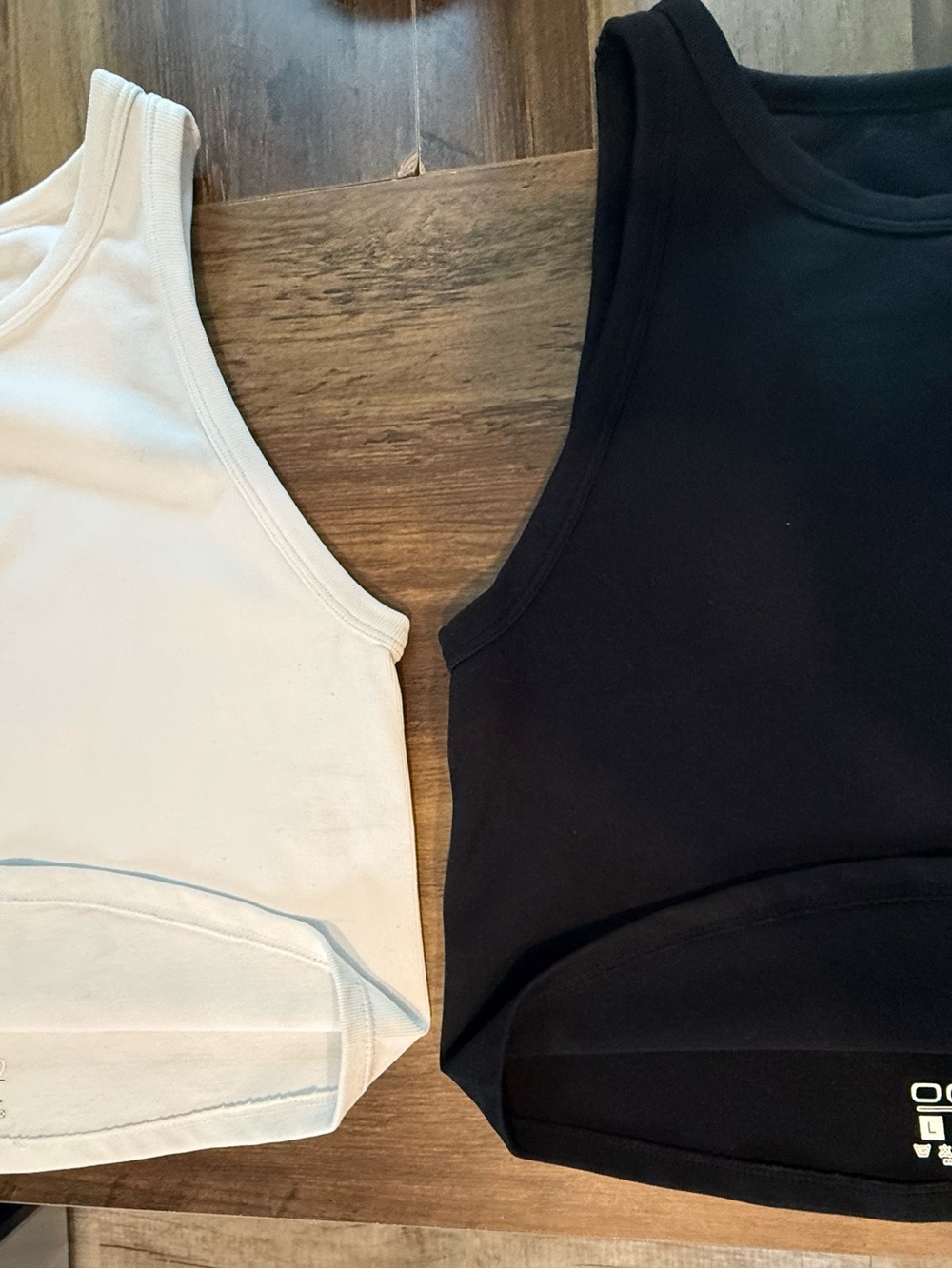 Women's Ribbed Crop Tank Top - Black & White